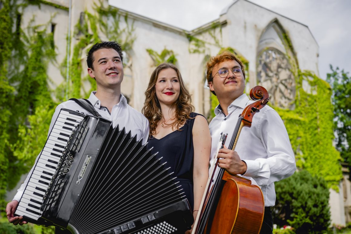GINKGO TRIO AN DER KIRCHRUINE WACHAU Ginkgo Trio debütiert beim Heidelberger Frühling Liedfestival