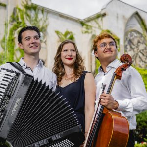 GINKGO TRIO AN DER KIRCHRUINE WACHAU Ginkgo Trio debütiert beim Heidelberger Frühling Liedfestival